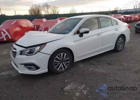 2018 Subaru Legacy 2.5I Premium z USA, uszkodzony, nr VIN 4S3BNAF61J3044049
